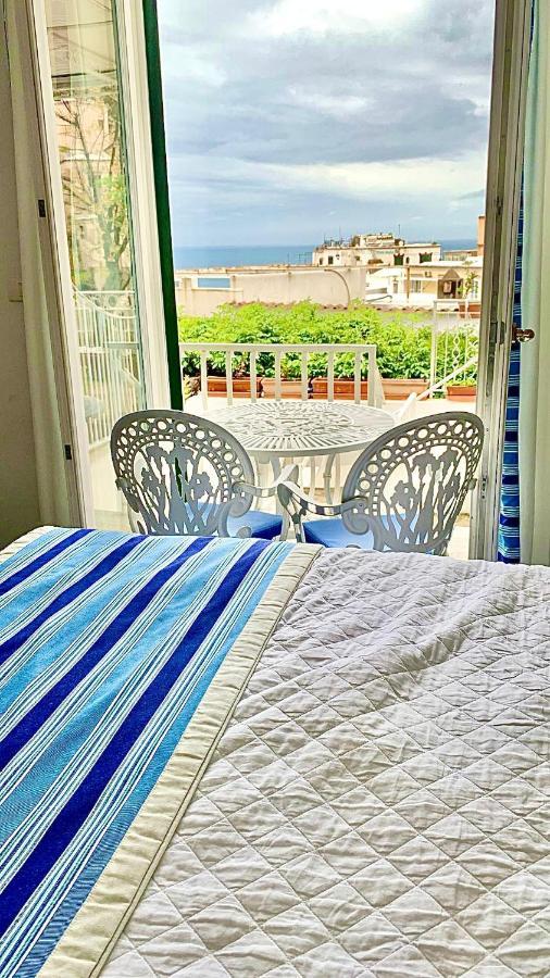Hotel Villa Delle Palme In โปซิตาโน ภายนอก รูปภาพ