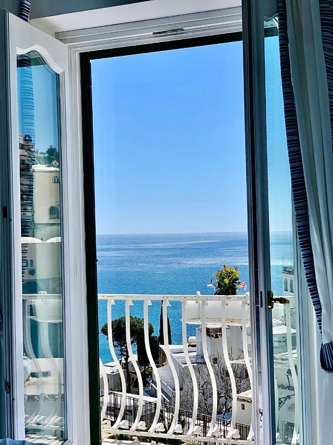 Hotel Villa Delle Palme In โปซิตาโน ภายนอก รูปภาพ