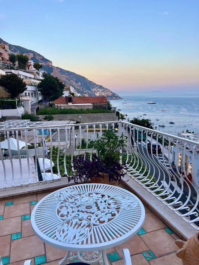 Hotel Villa Delle Palme In โปซิตาโน ภายนอก รูปภาพ