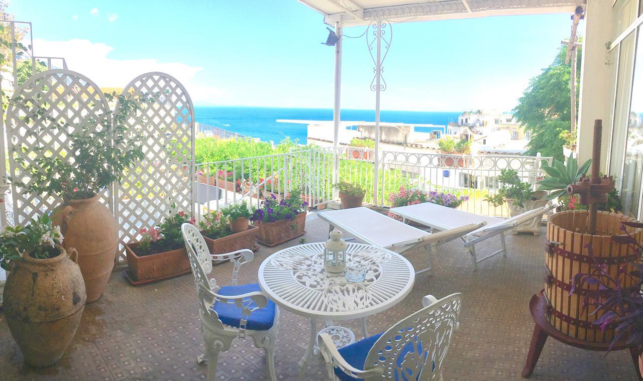 Hotel Villa Delle Palme In โปซิตาโน ภายนอก รูปภาพ