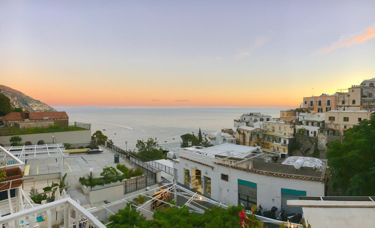 Hotel Villa Delle Palme In โปซิตาโน ภายนอก รูปภาพ