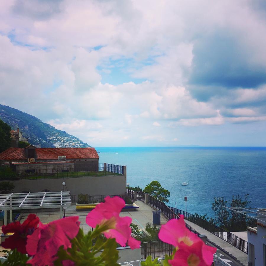Hotel Villa Delle Palme In โปซิตาโน ภายนอก รูปภาพ
